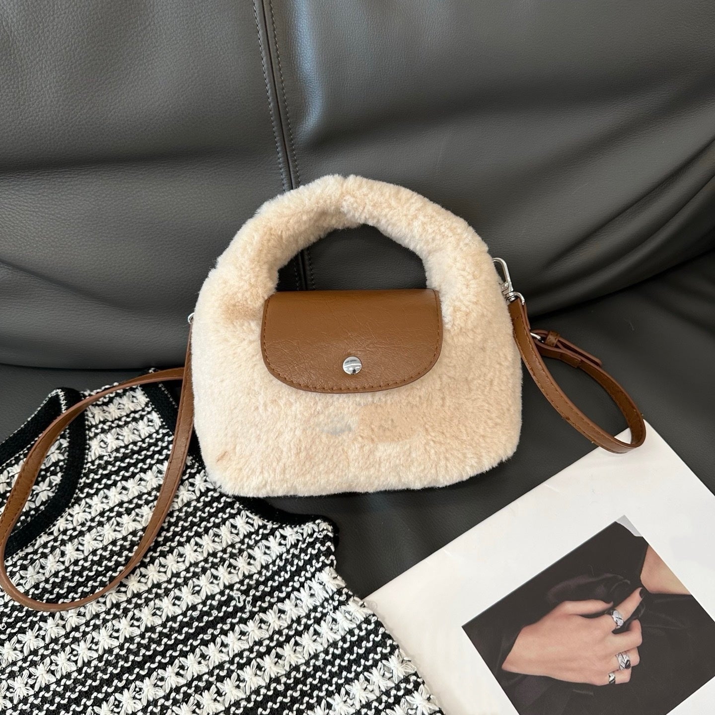 E6701# Lamb Wool Bag