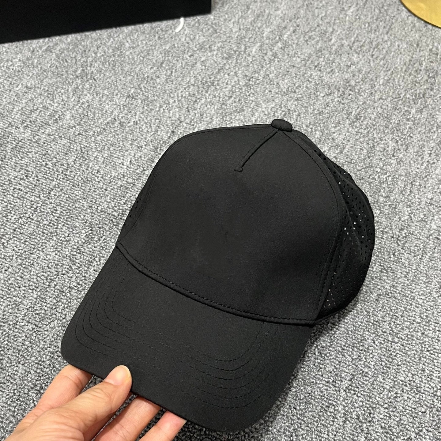 1480# A Unisex Baseball Cap