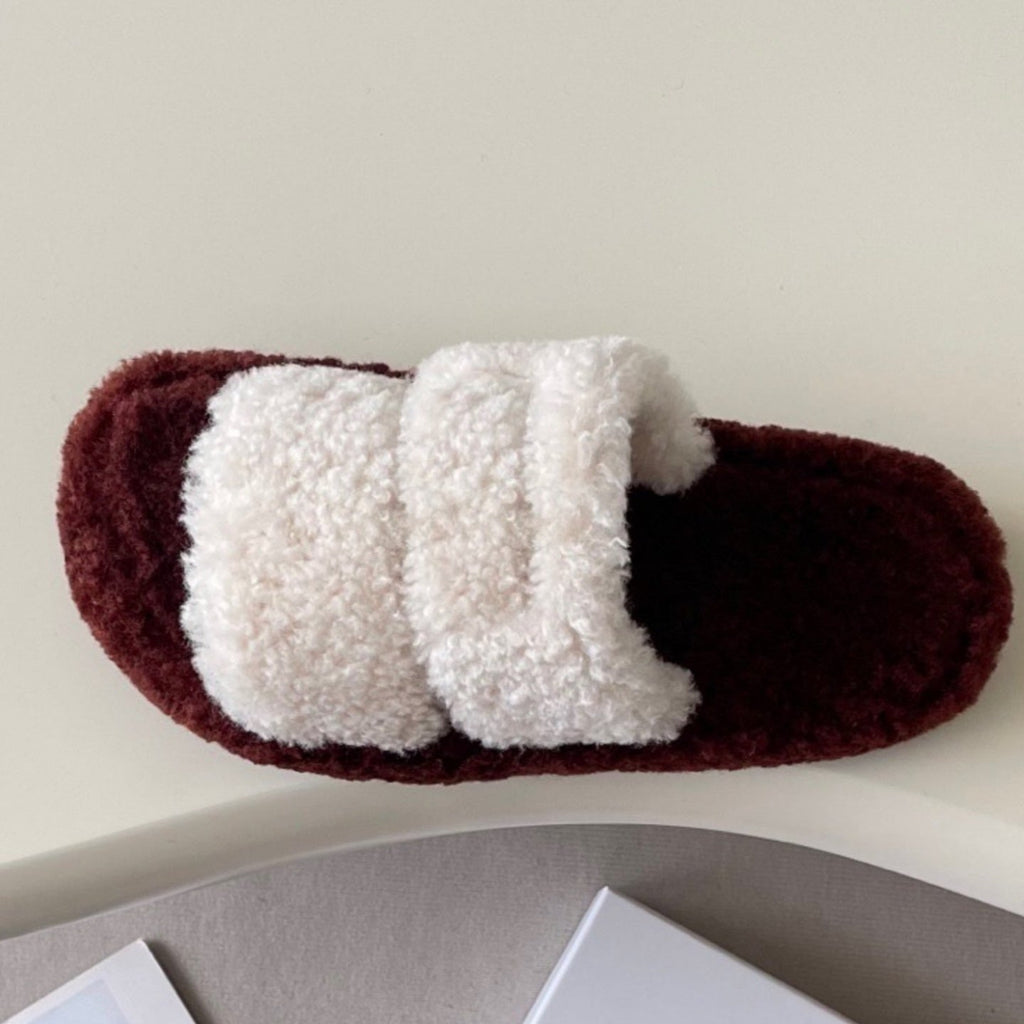 1452# A Unisex Wool Slipper
