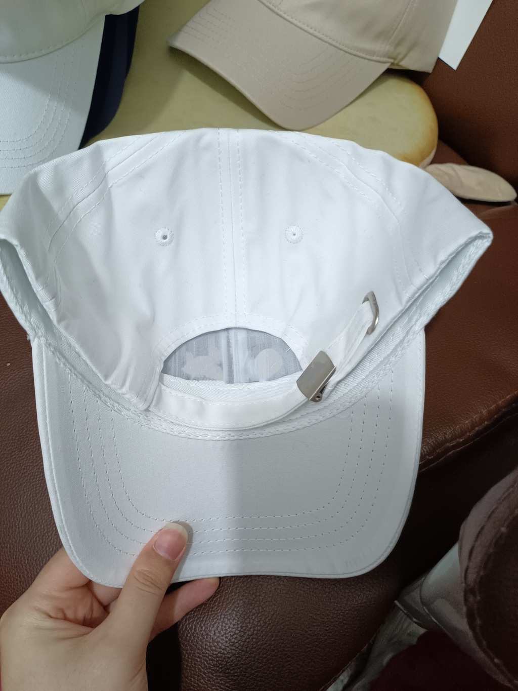 1093# A Unisex Baseball Cap