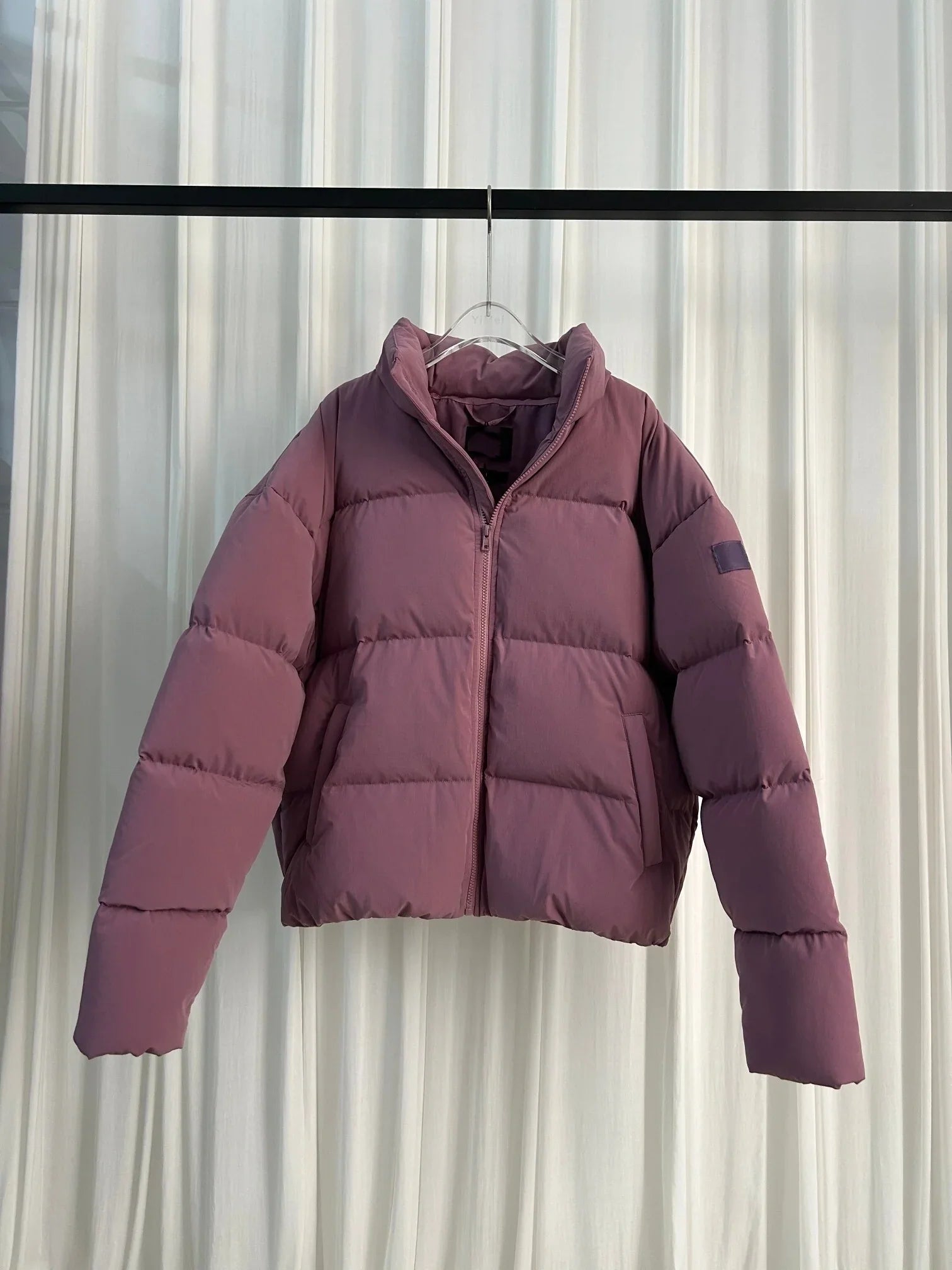 1576# A  Unisex Down Coat