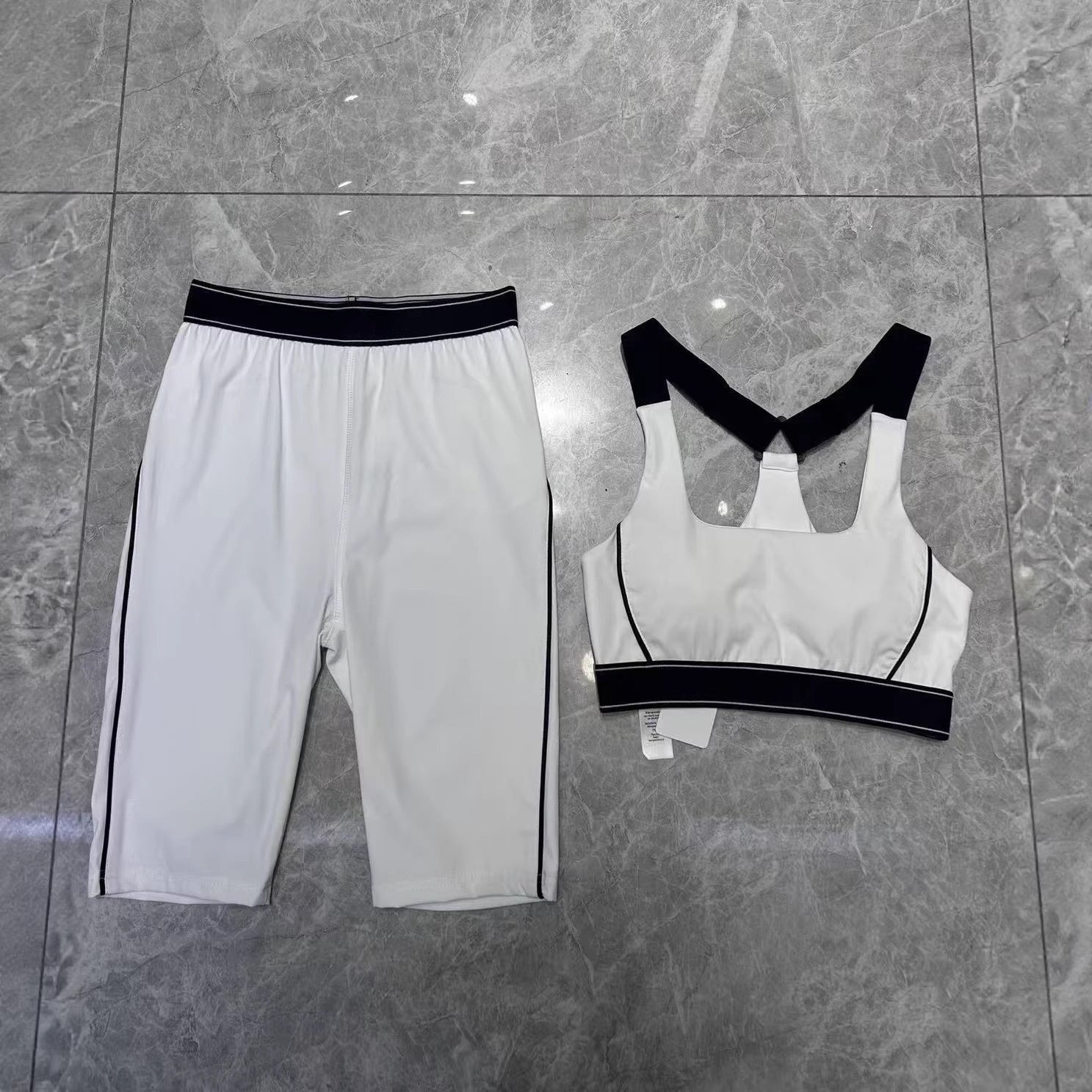 2244# A Women Yoga Bra Or Shorts Pants