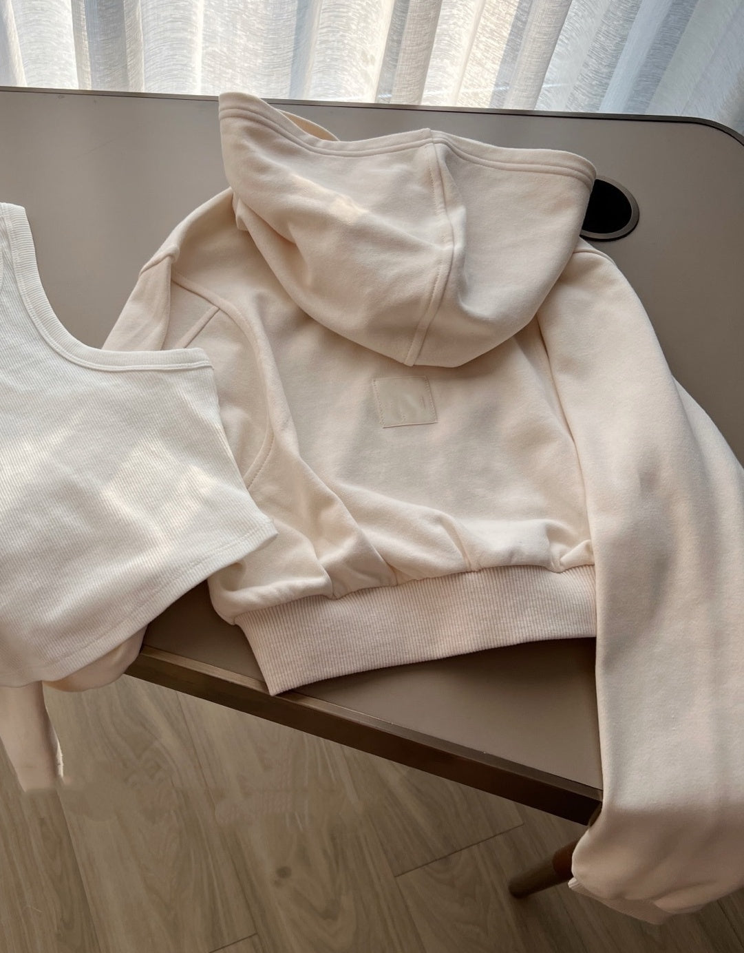 1305# A Women Full Zipper Hooded Sweater