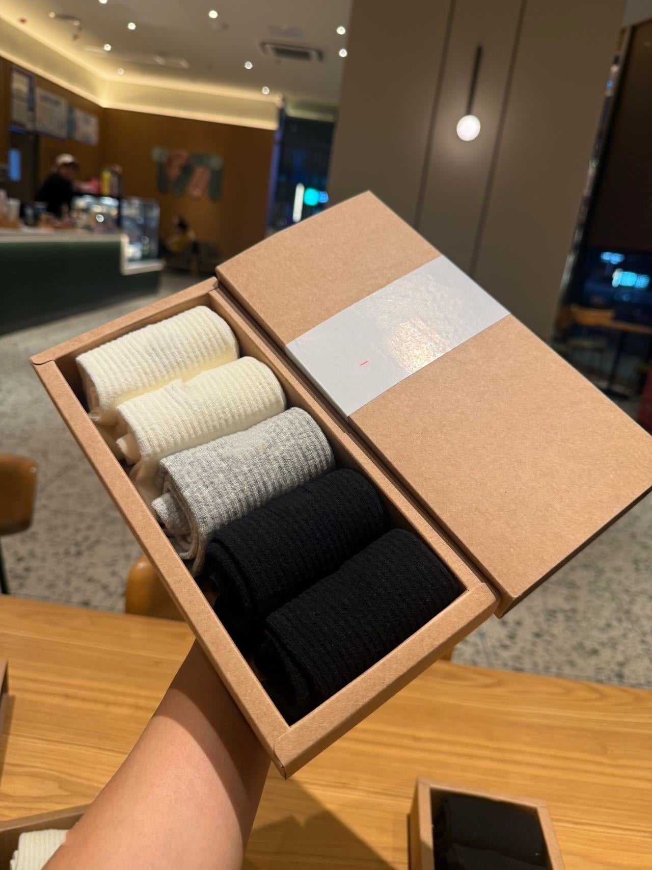 L5861# XY Unisex Socks pairs/lot