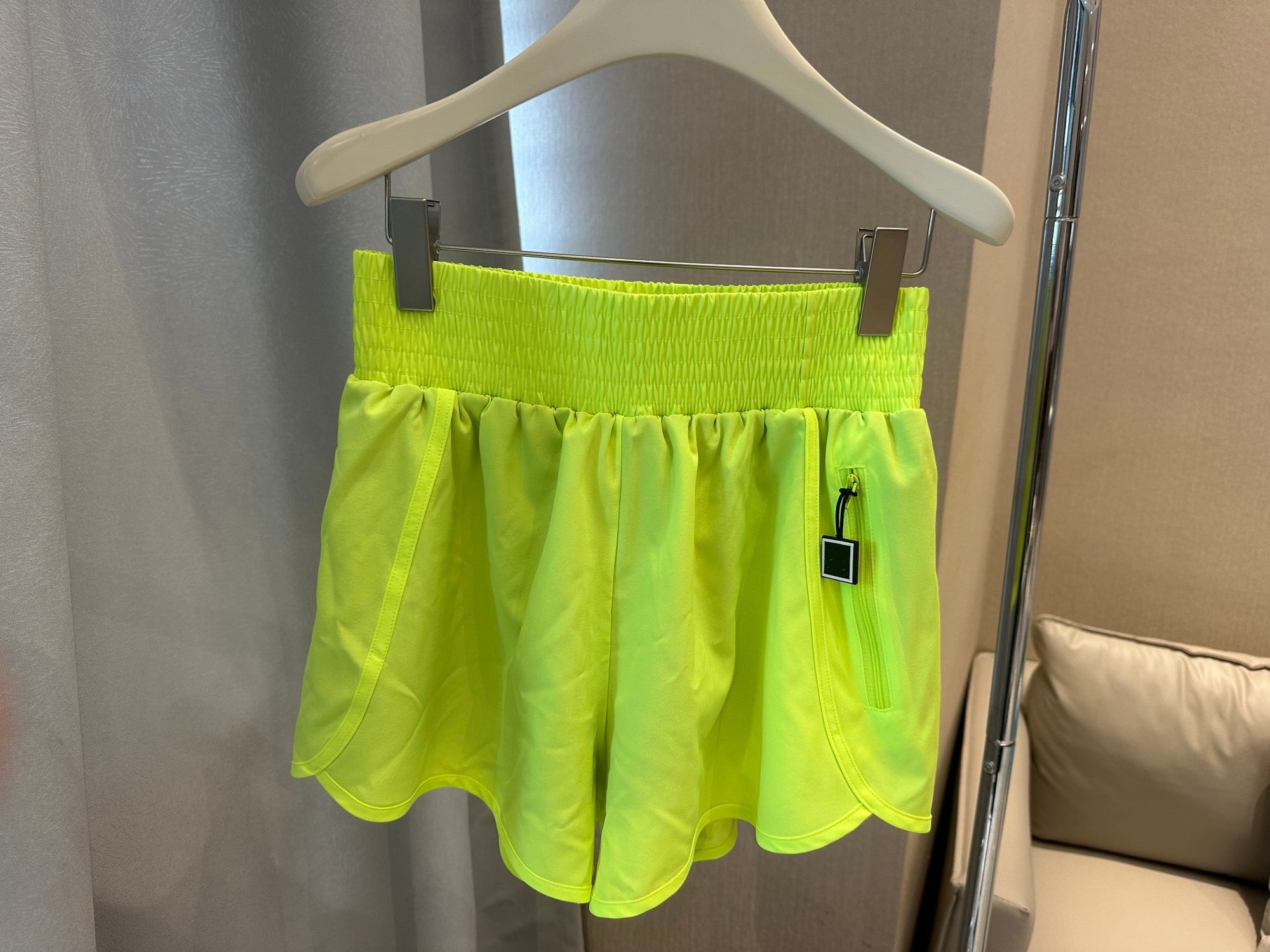 885# A Women Yoga Shorts