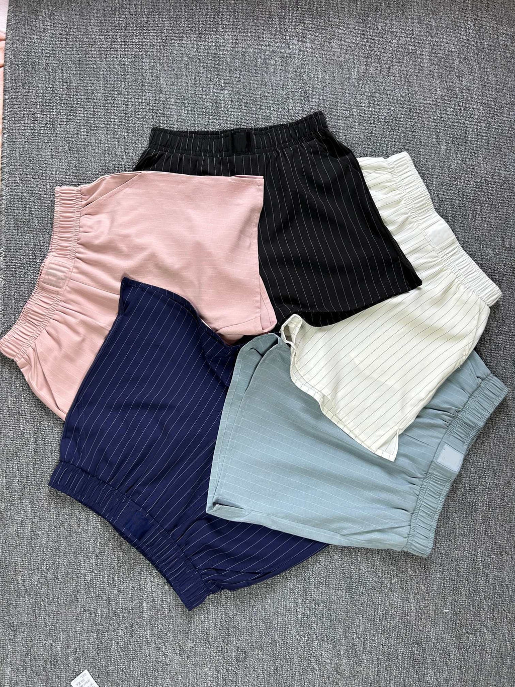 1306# A Women Yoga Set