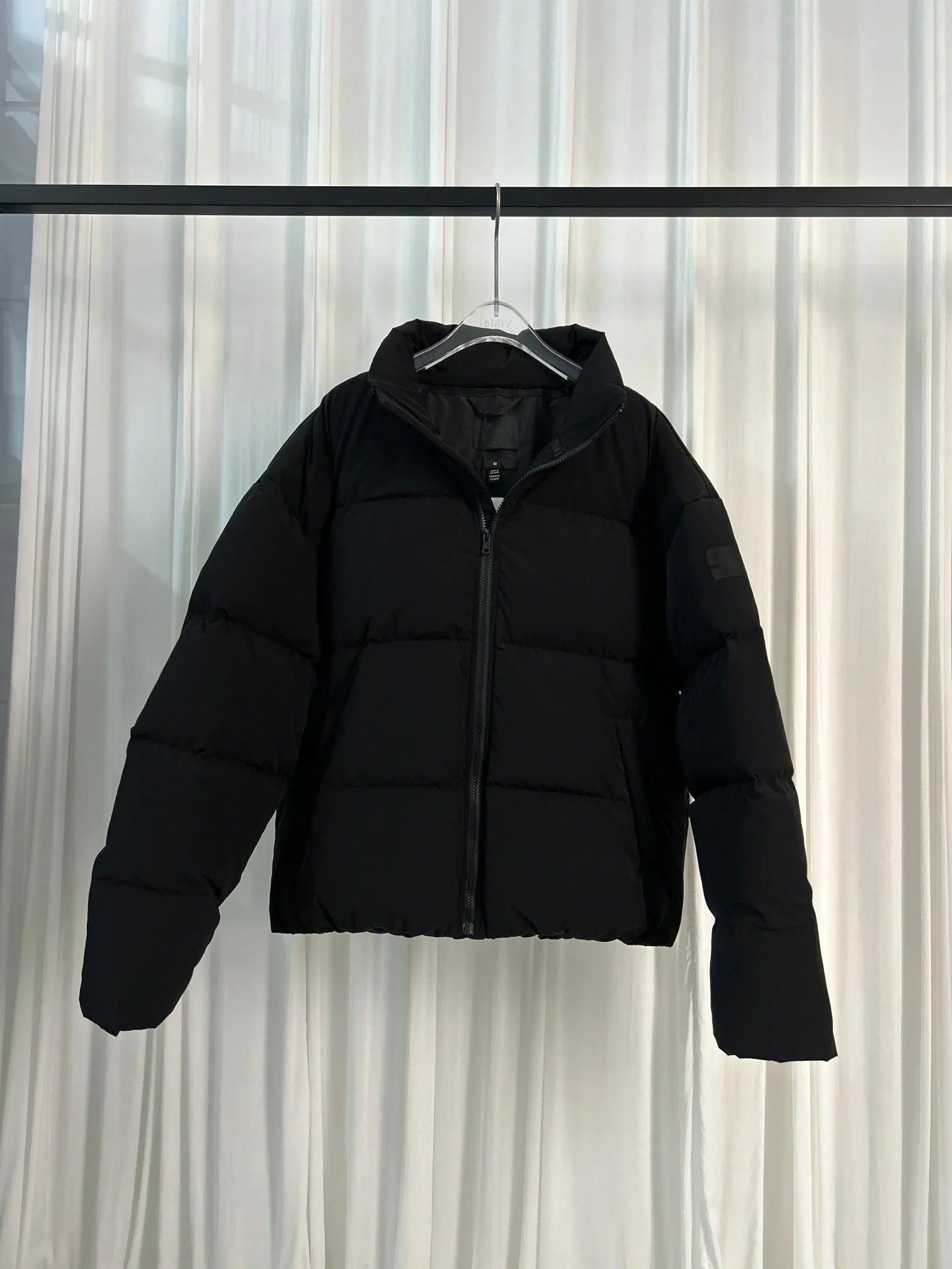 1576# A  Unisex Down Coat