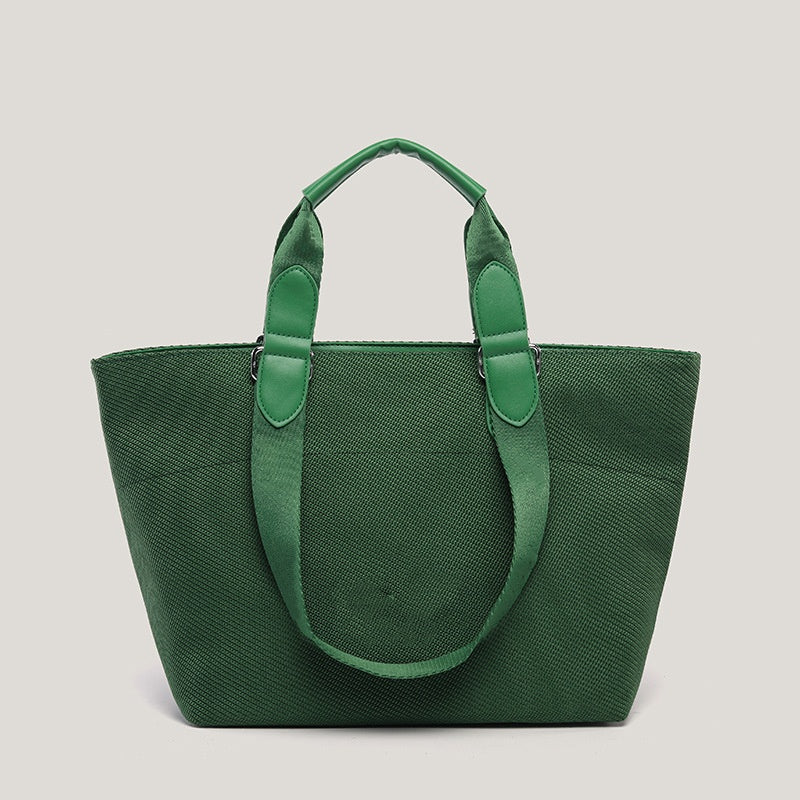 1731# A Women Hand Bag