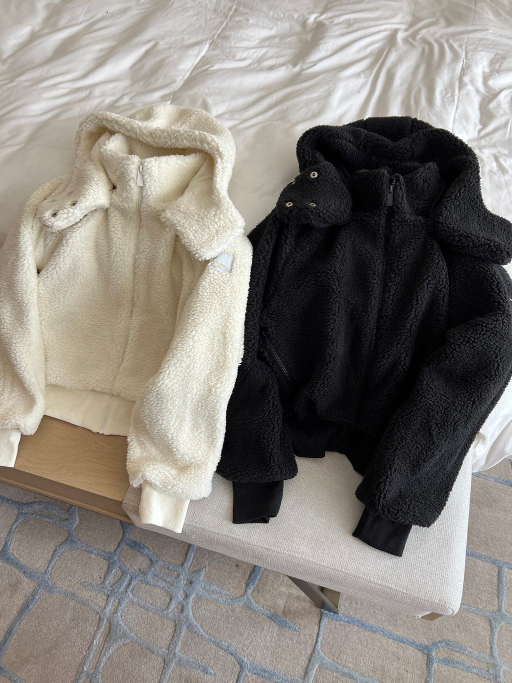 1556# LOFS A Lamb Wool Coat