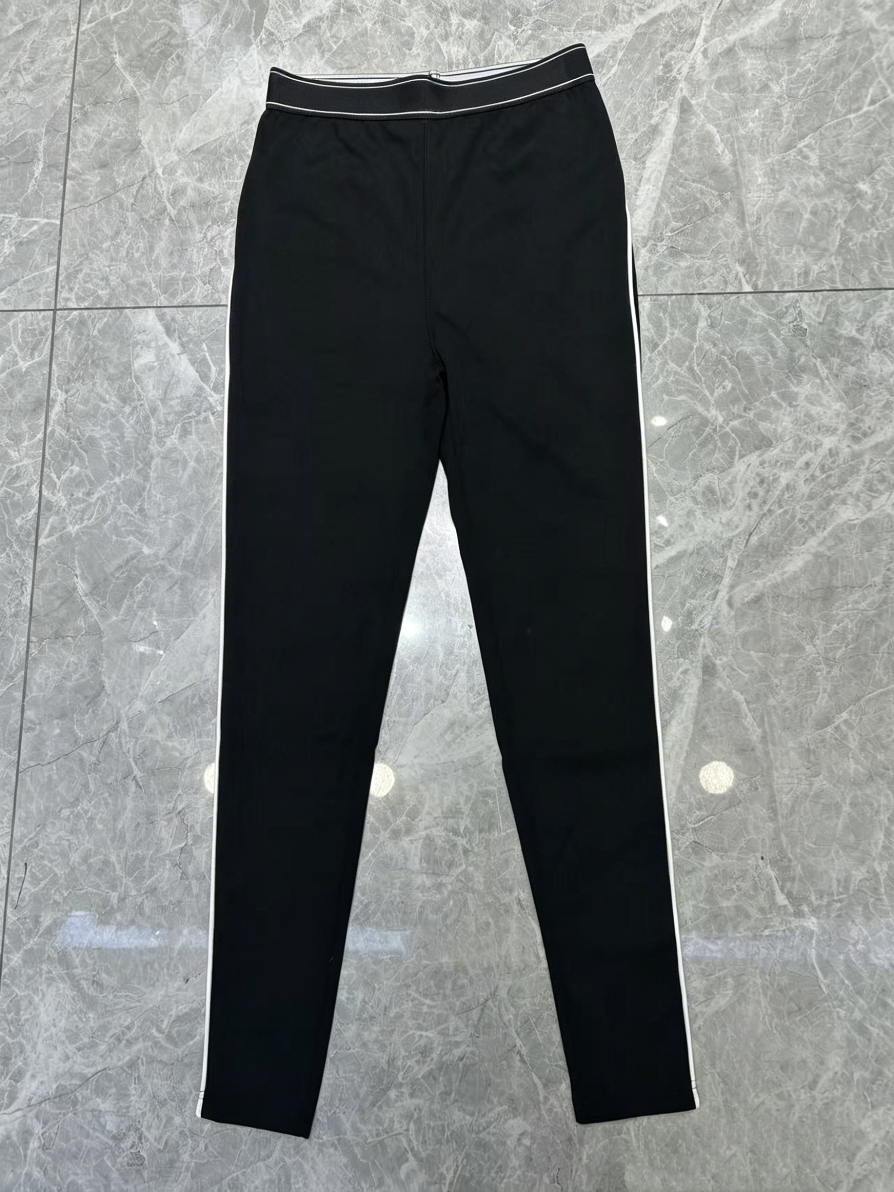 2244# A Women Yoga Bra Or Shorts Pants