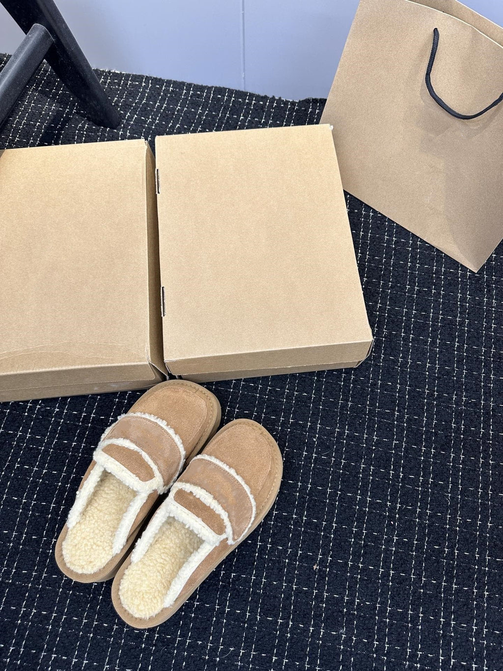 E4100#YX  Real leather slippers