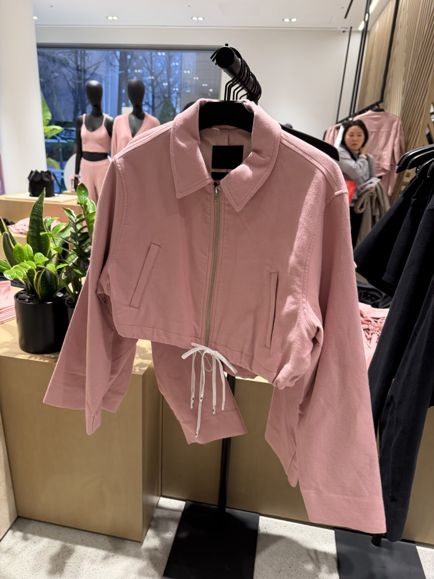2056#A Women Jacket or Skirts