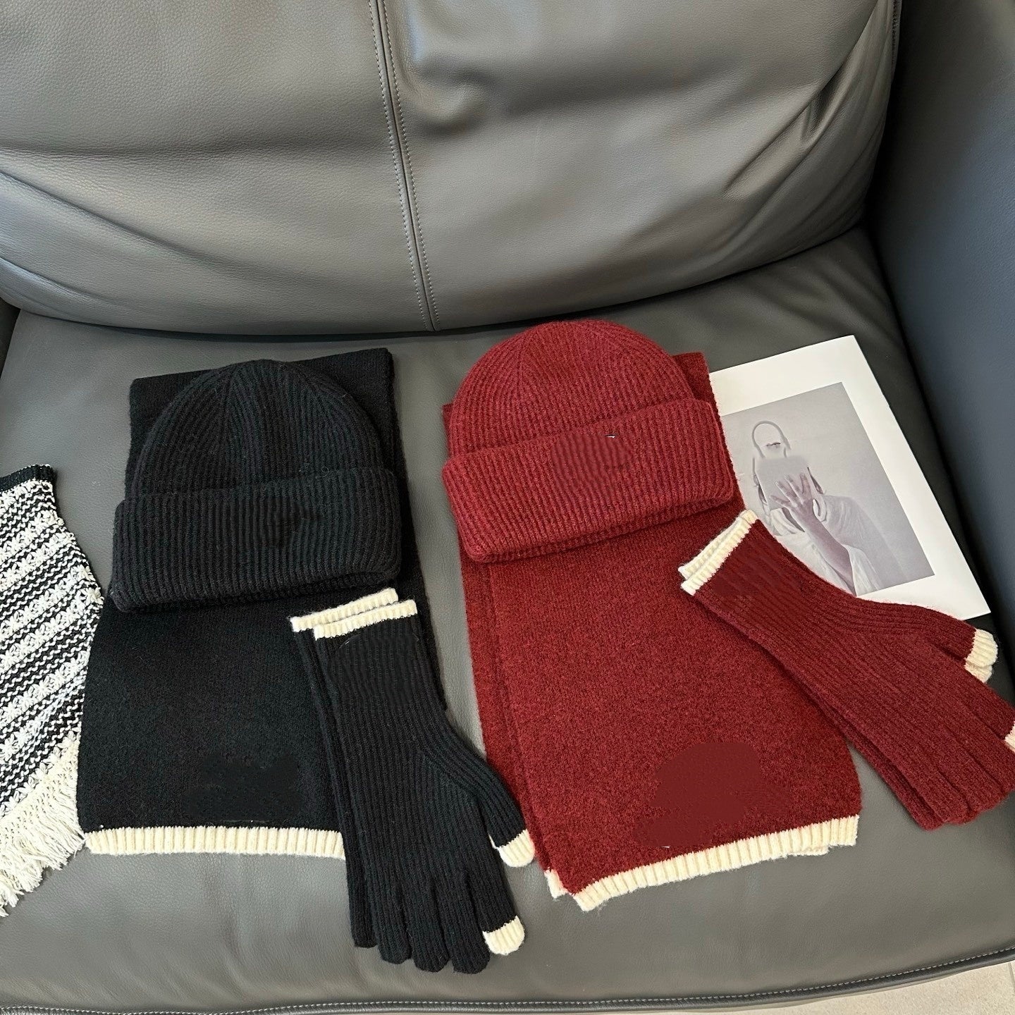 E6504# DF Knitted Hat and Scarf Gloves Set