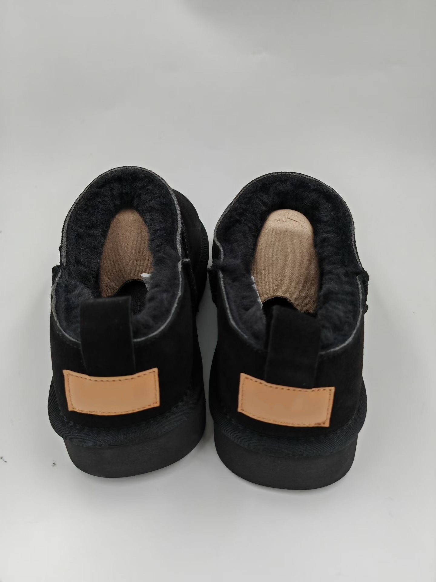 E6854# Cow suede shoes