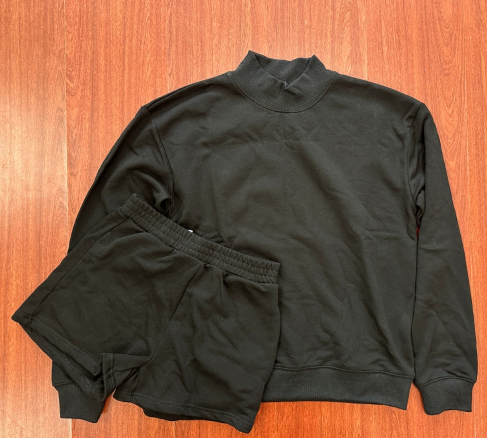 2673#A Adult And Kids Sweatshirt Or Shorts
