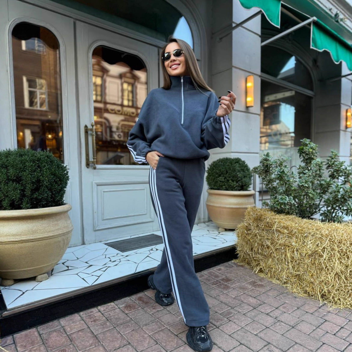 1359 #A Hoodie and Pants Set