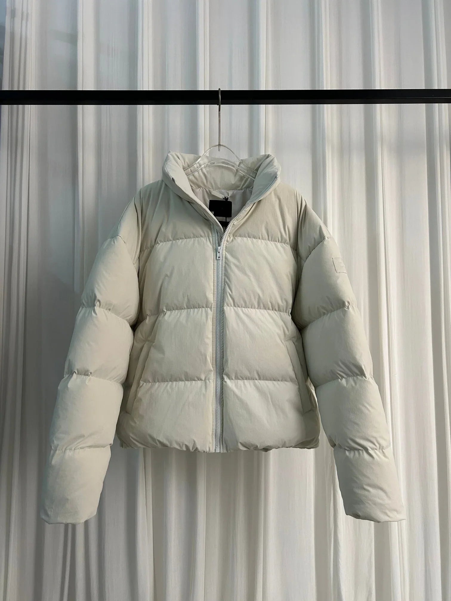 1576# A  Unisex Down Coat