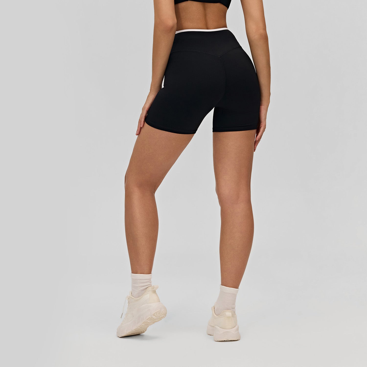 1878# A Women Yoga Bra Or Shorts Pants