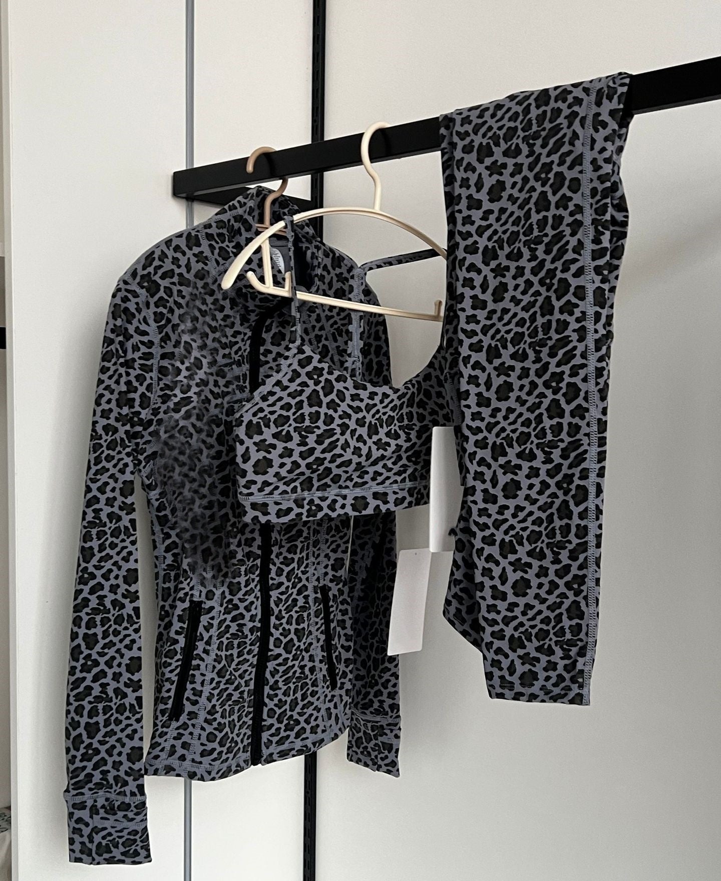 L6079#  Bra Jacket and Pants Set