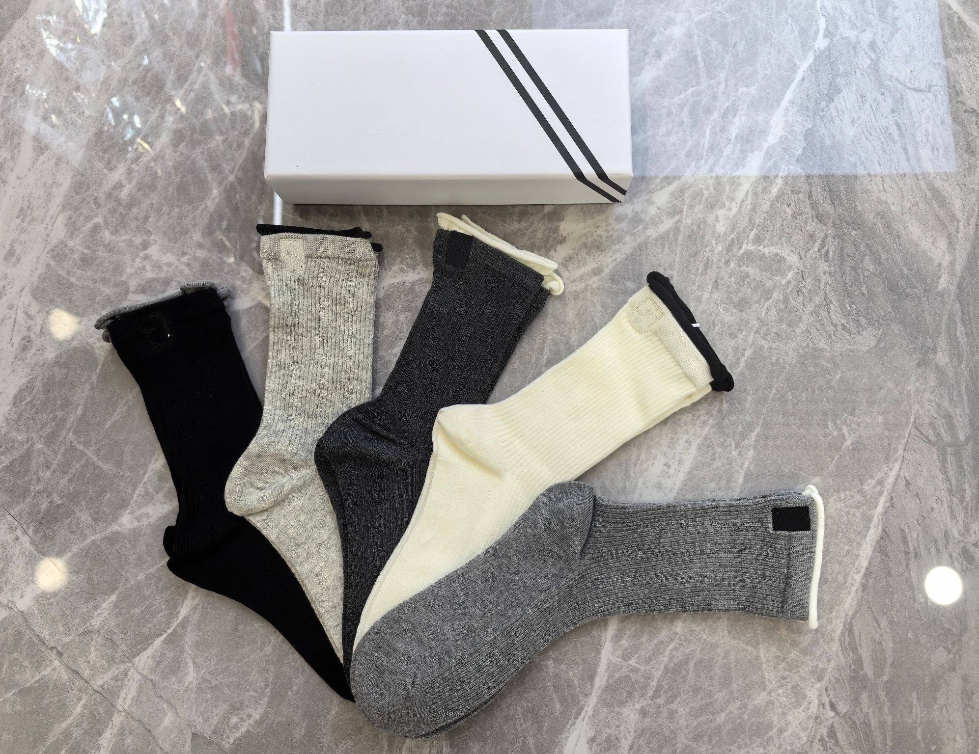 1433# A Unisex Socks 5Pairs/lot