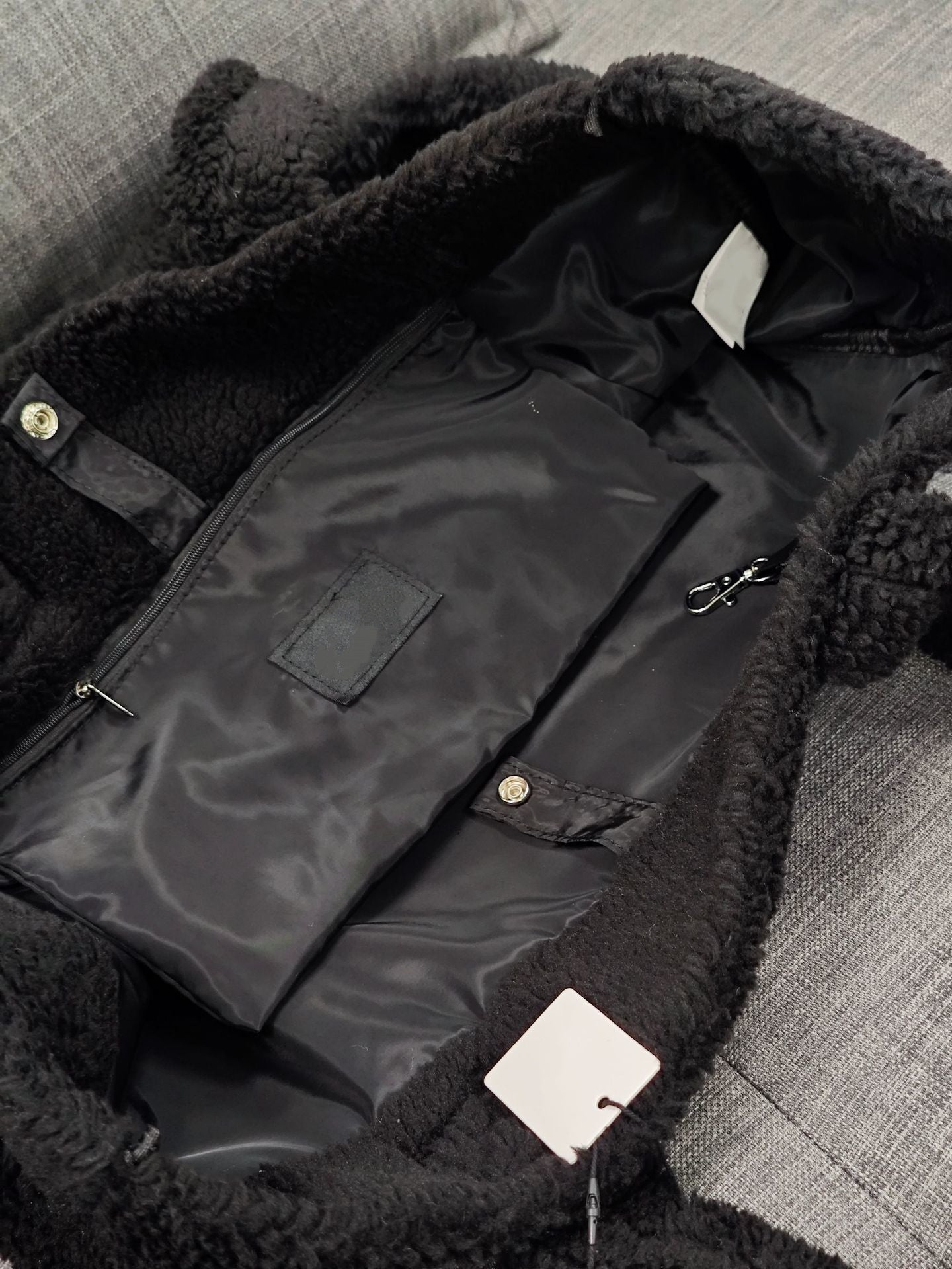 624# A Women Plush Bag