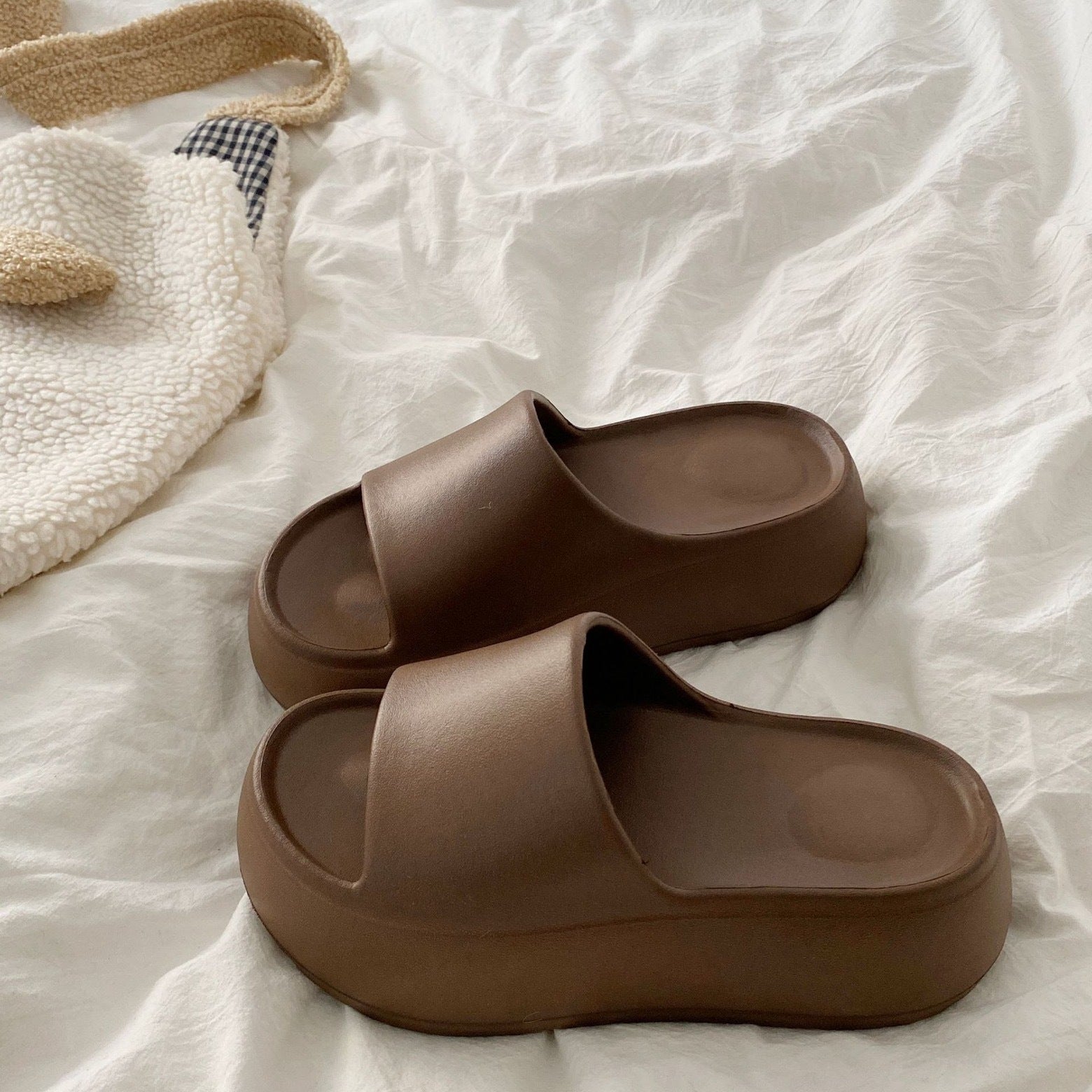 E7150#Cow Leather Slipper