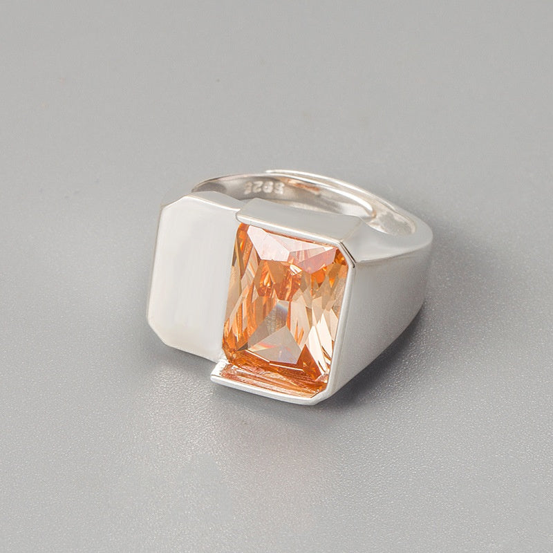 E1215# Elegant and delicate ring