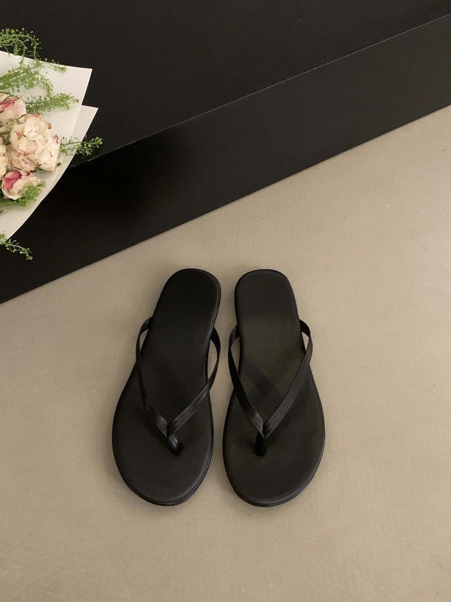 E7260# Patent Leather Slipper