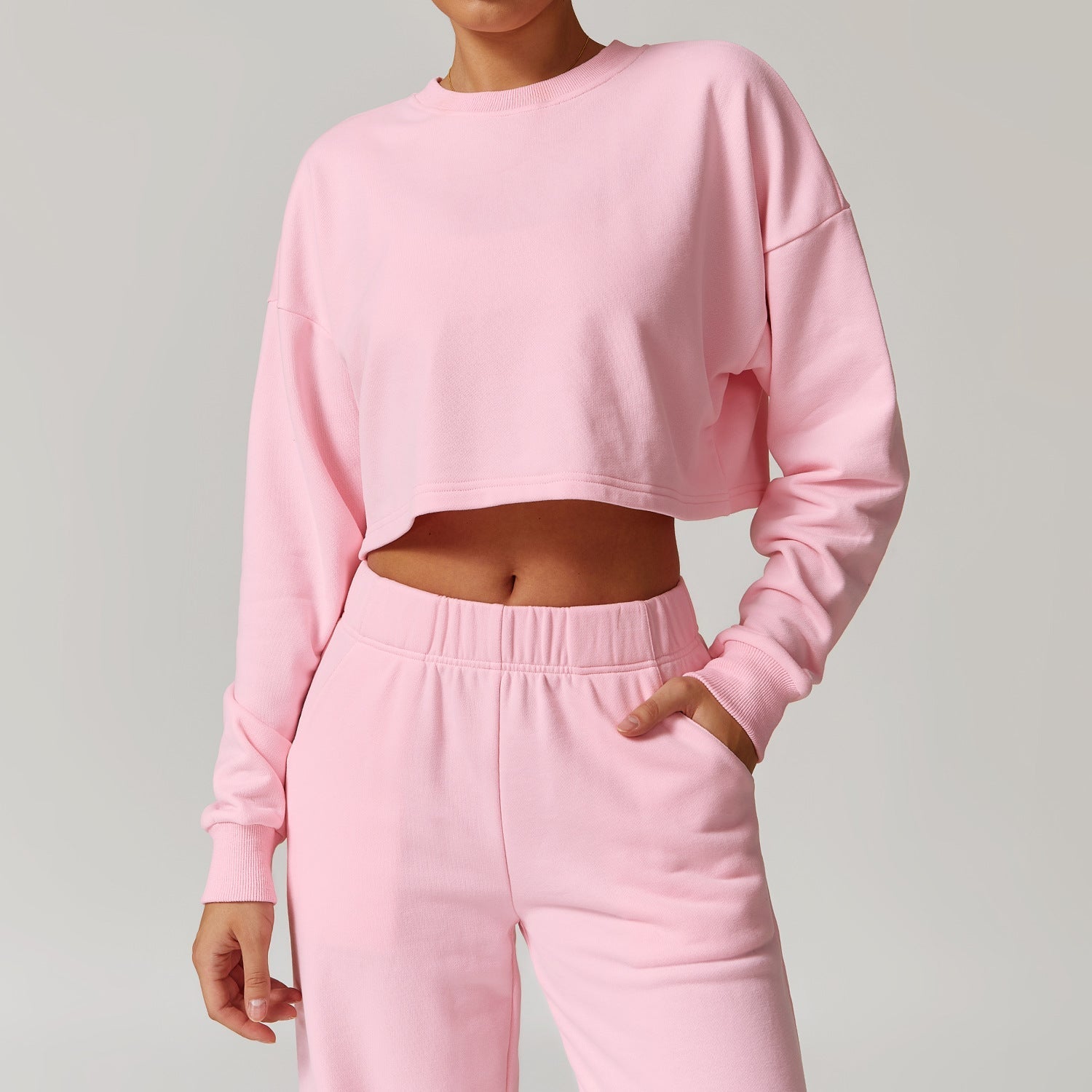 534# A 3D Silver Logo Women Round Neck Sweatshirts Pants Set