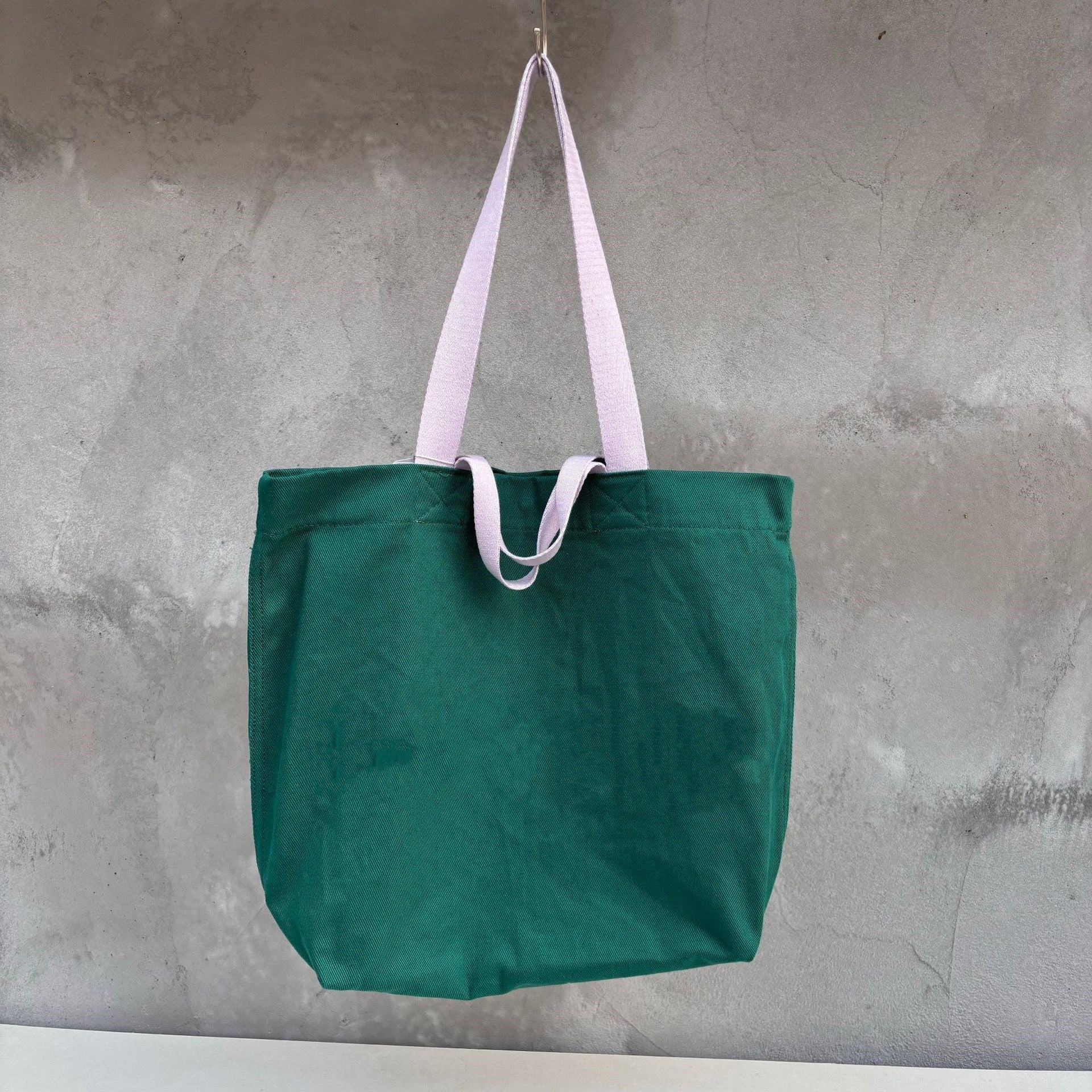 L4667# 17L Canvas Tote Bag