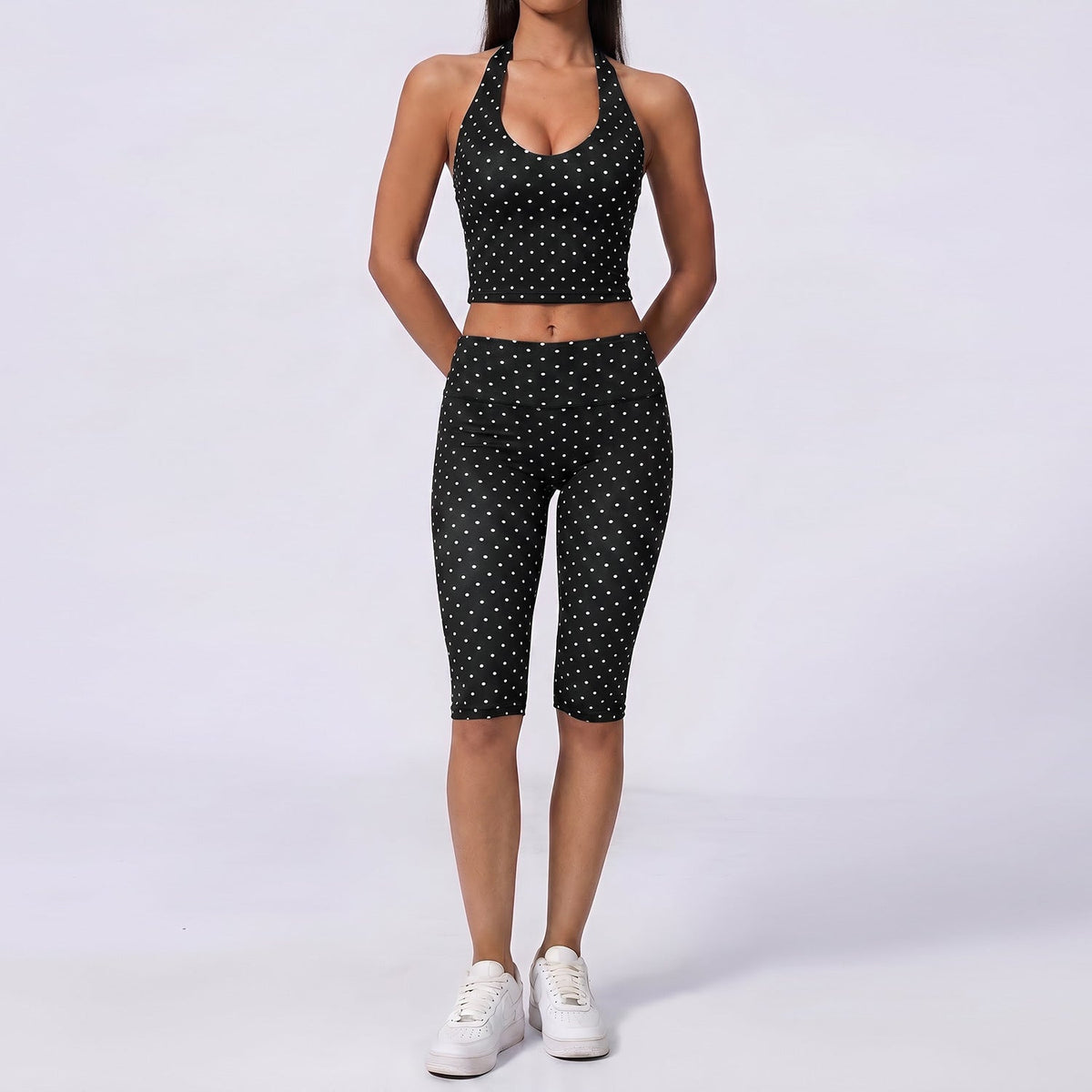 2995# A Women Yoga Bra And Shorts Set