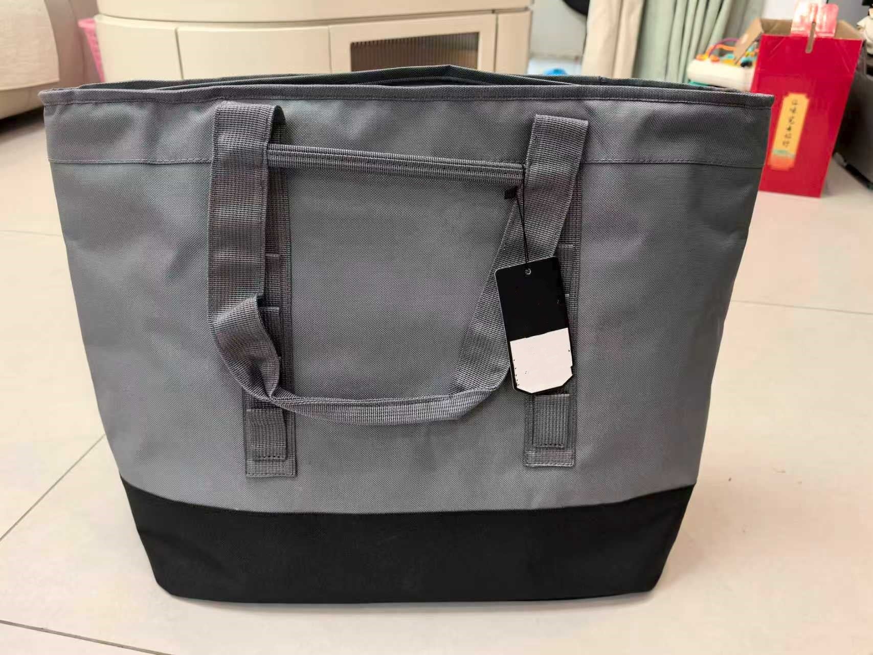 E7178#35L Tote Bag