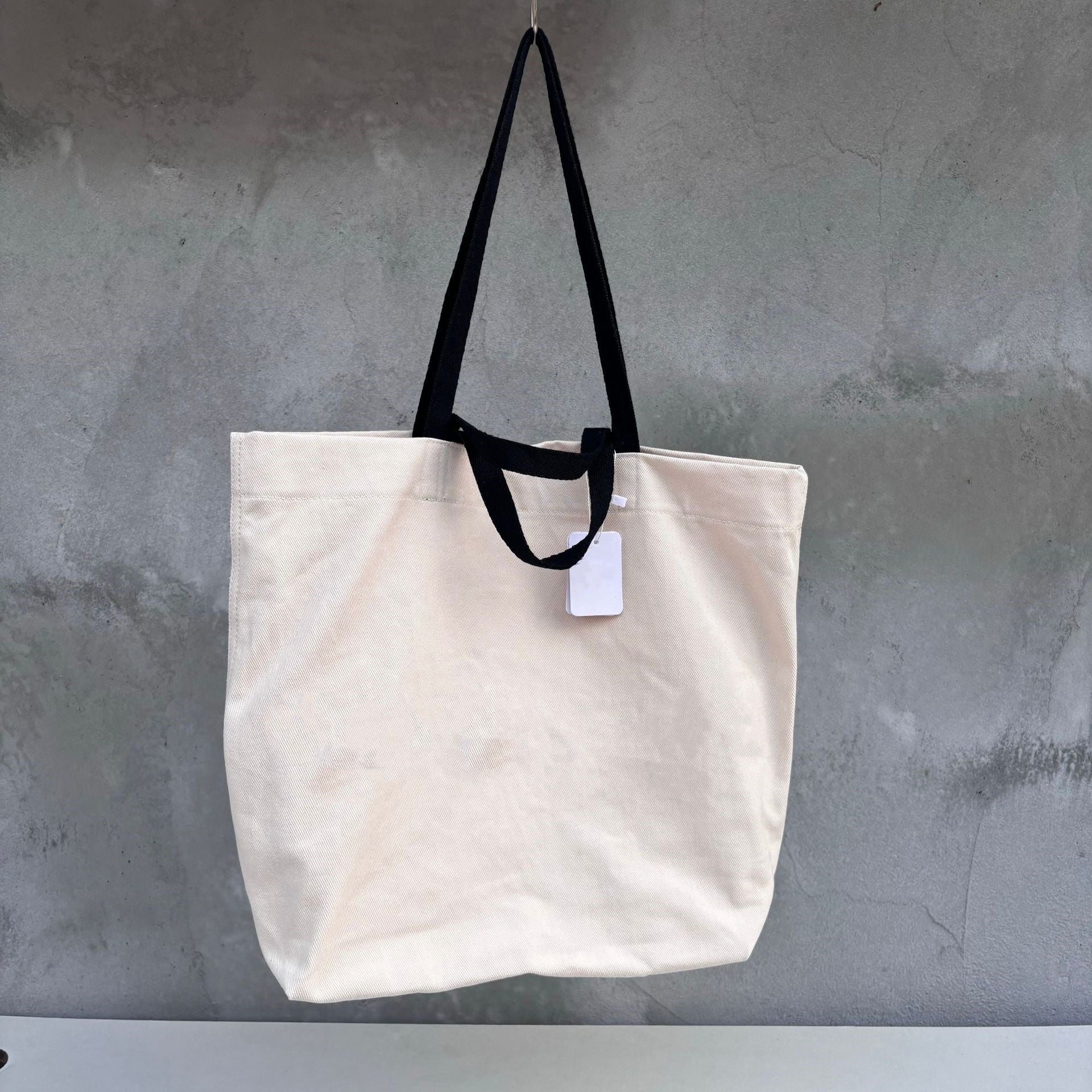 L4667# 17L Canvas Tote Bag