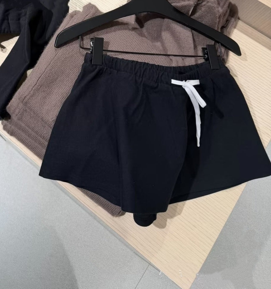 2056#A Women Jacket or Skirts
