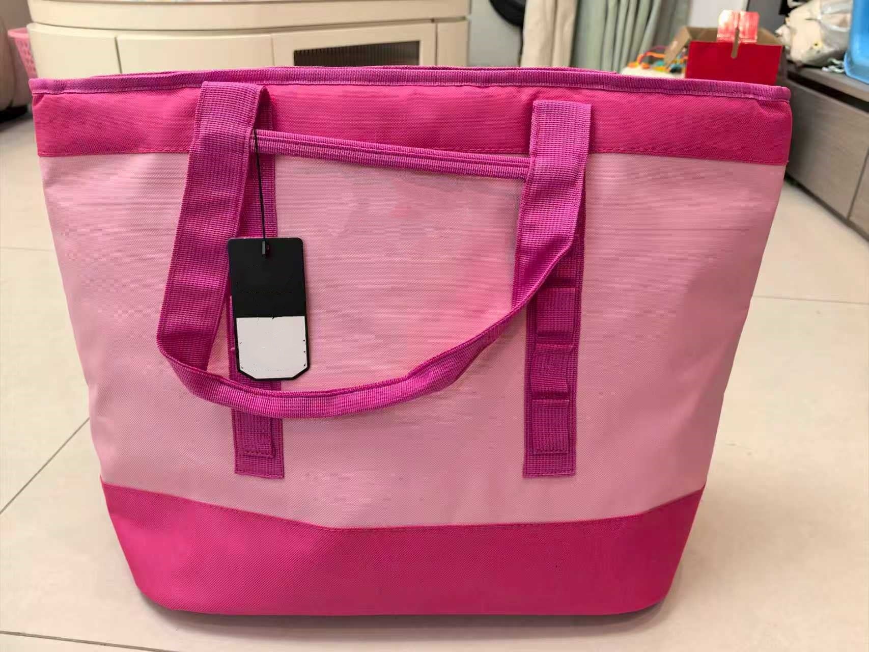 E7178#35L Tote Bag