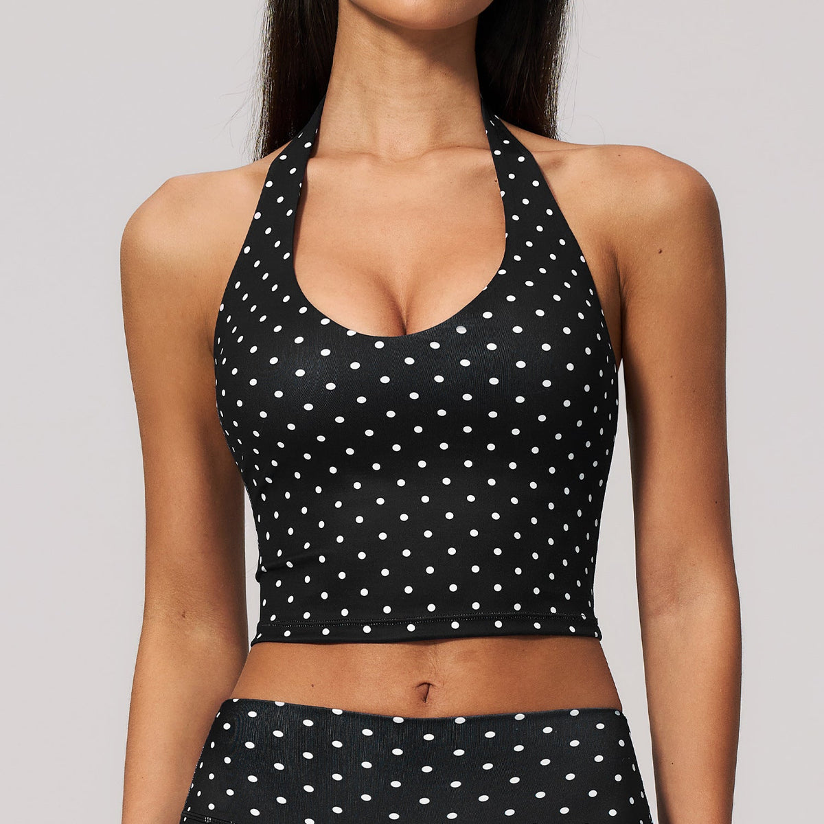 2995# A Women Yoga Bra And Shorts Set