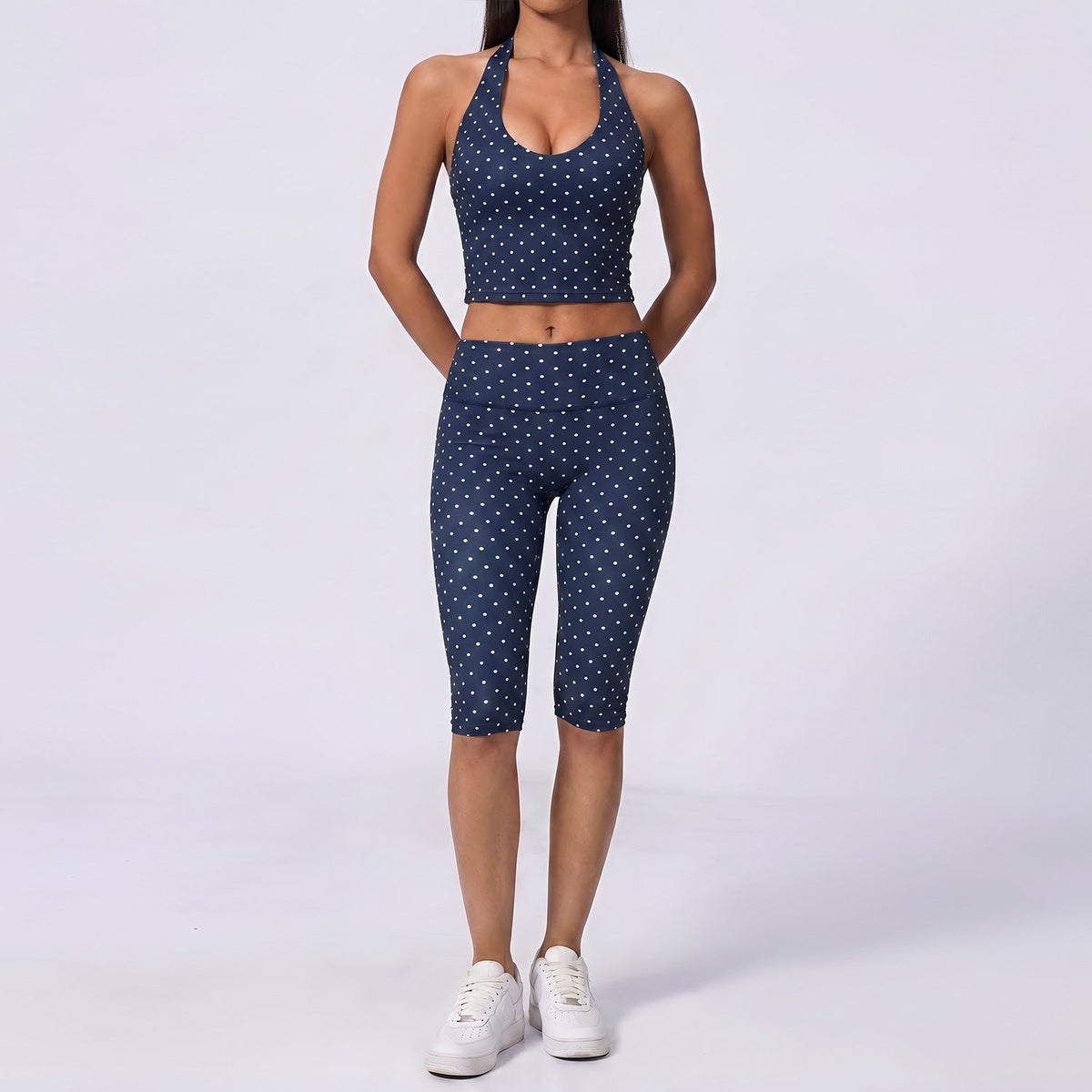 2995# A Women Yoga Bra And Shorts Set