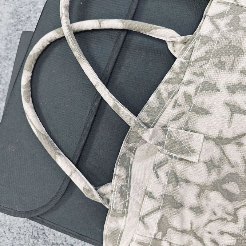 2214# A Large Capactiy Tote Bag