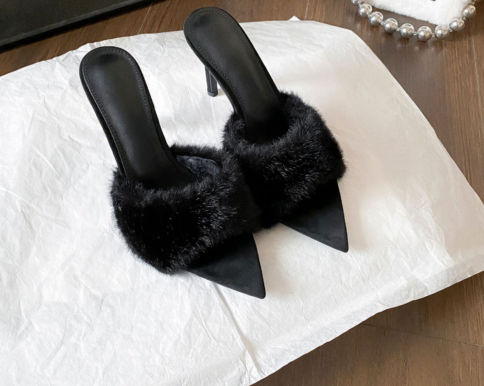 E6845# Cow Leather Slipper