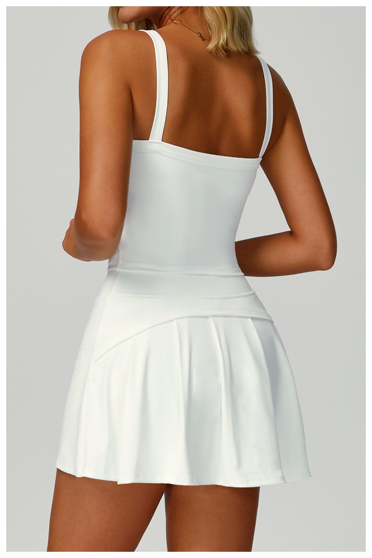 1142# A Women Vest or Skirts