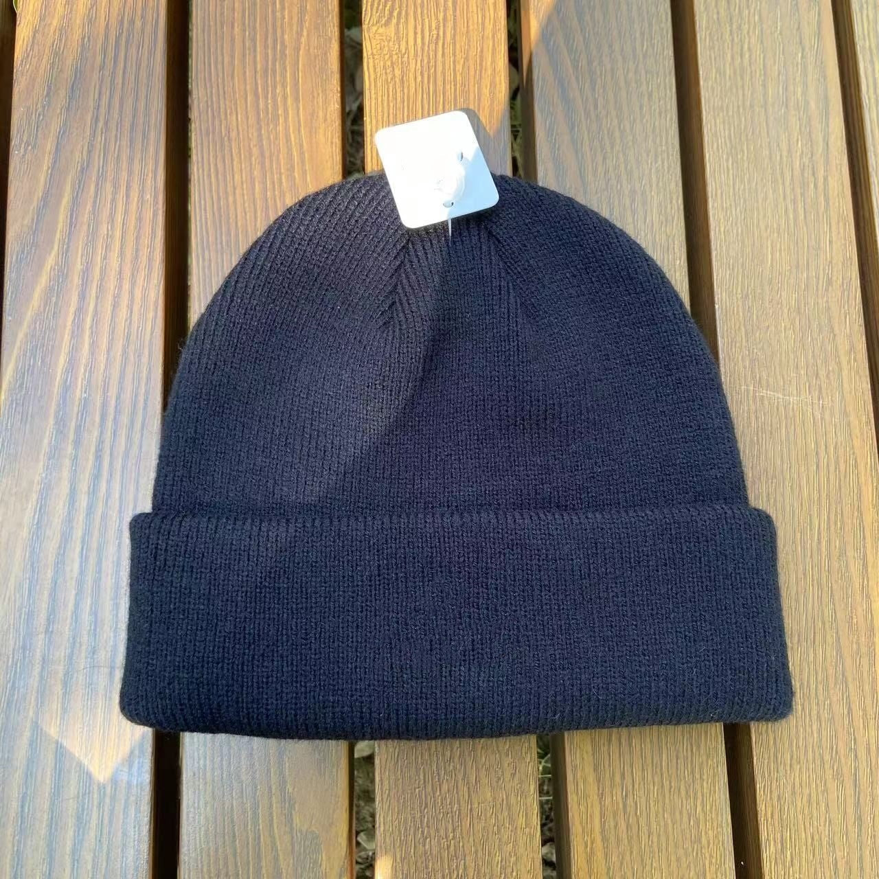 1543# A Unisex Knitted Hat