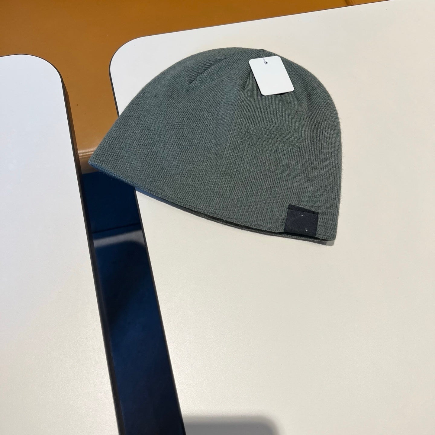 1532#  XY A Unisex Knitted Hat