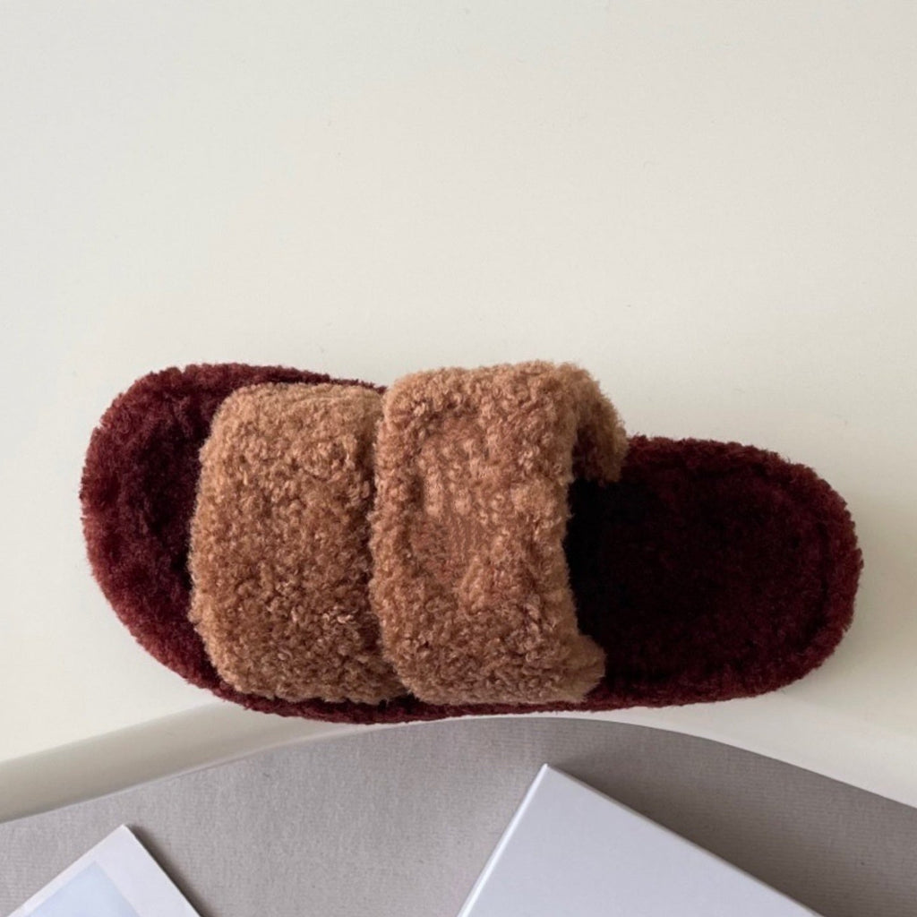 1452# A Unisex Wool Slipper