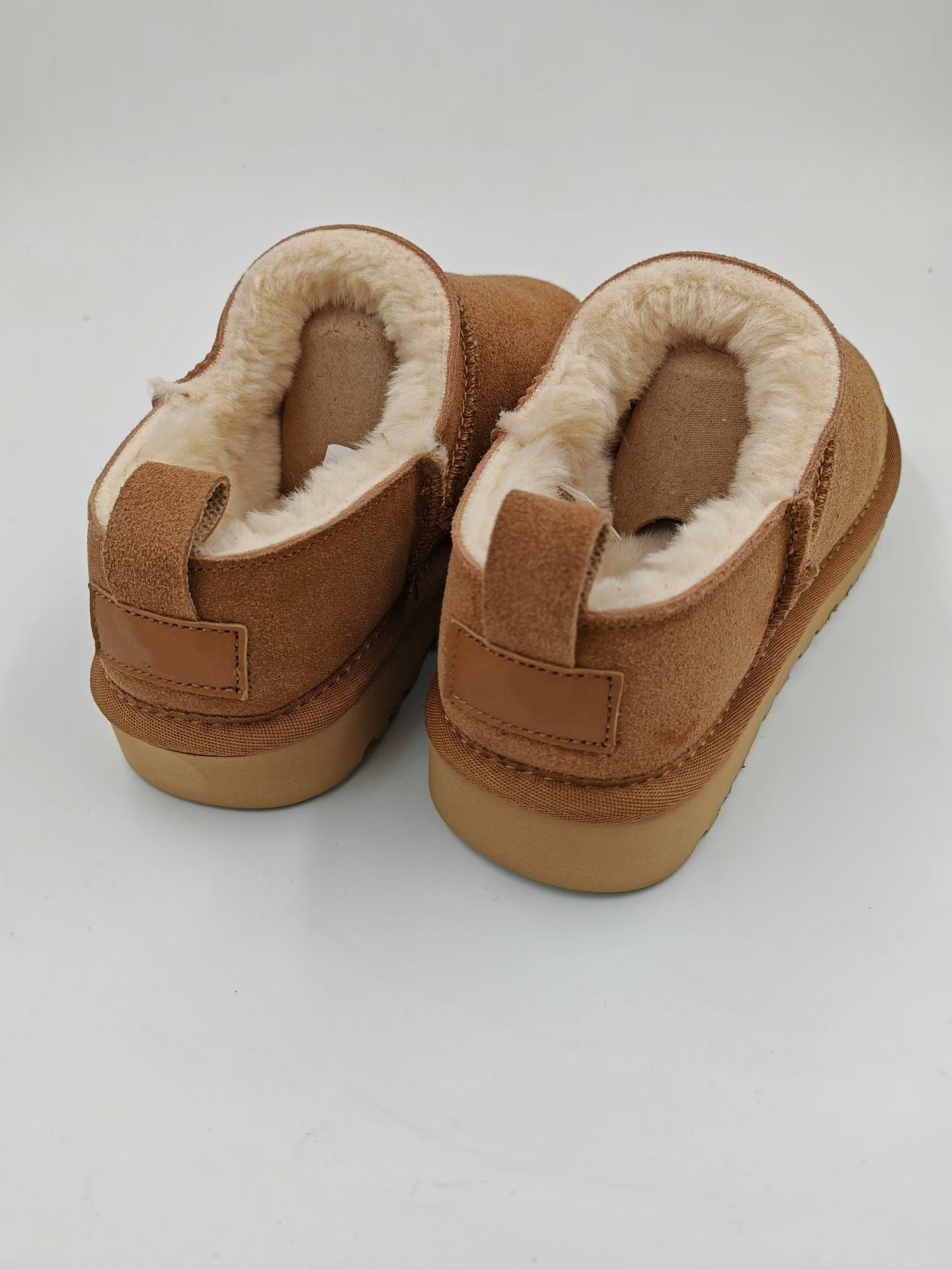 E6854# Cow suede shoes