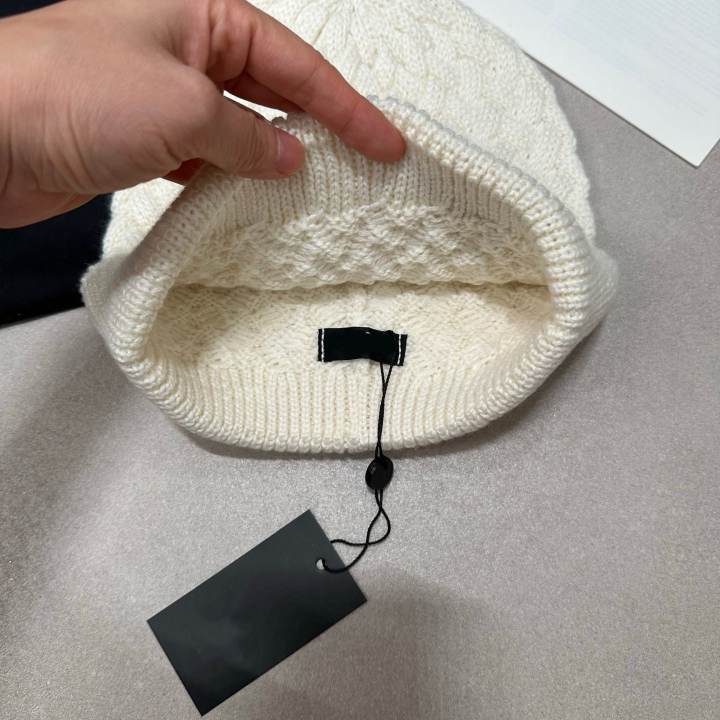 E6757#Knitted Hat