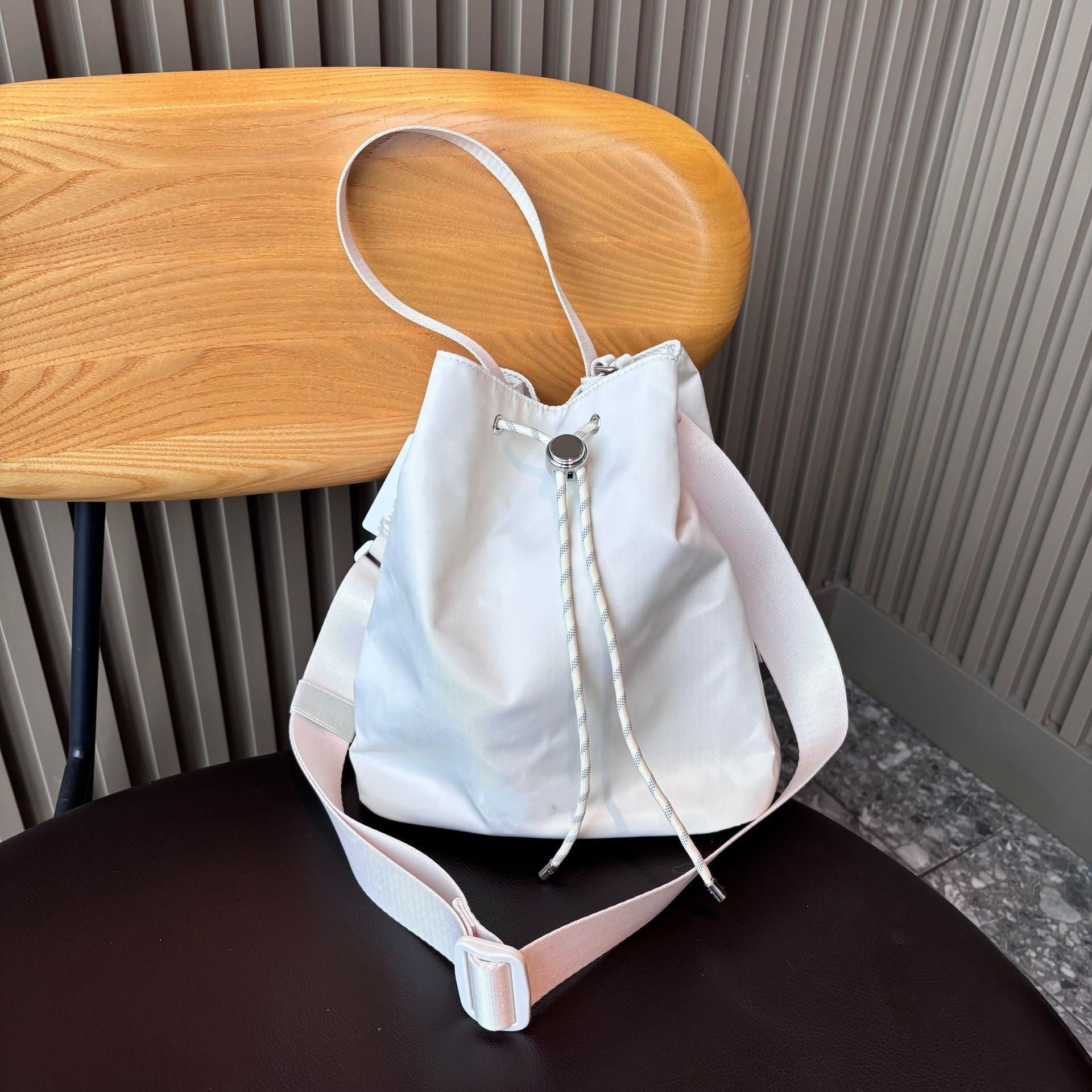 L5157# Unisex 5L Bag