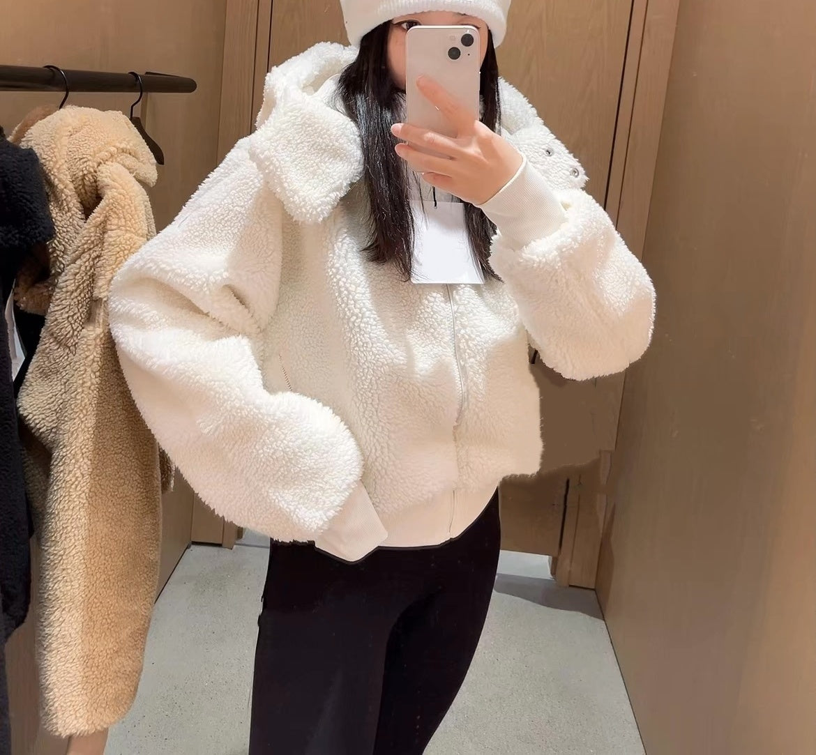 1556# LOFS A Lamb Wool Coat