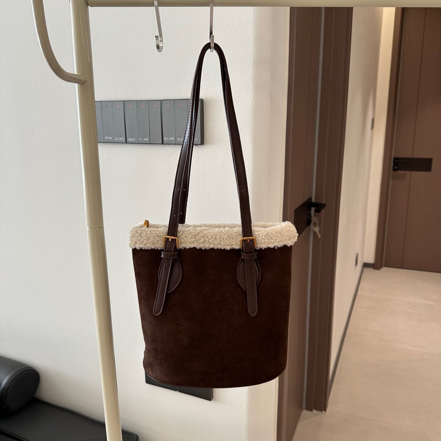 E6811#Chamois Leather Bag