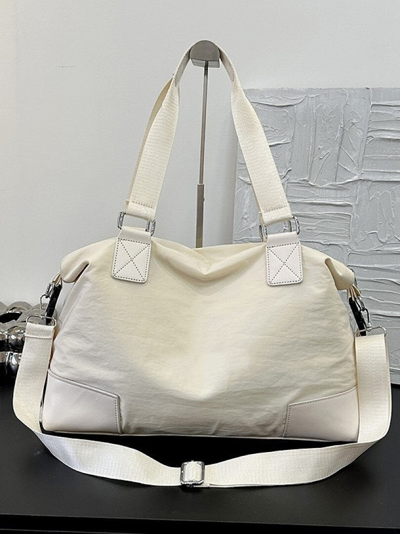 1912# A Unisex Travel Bag
