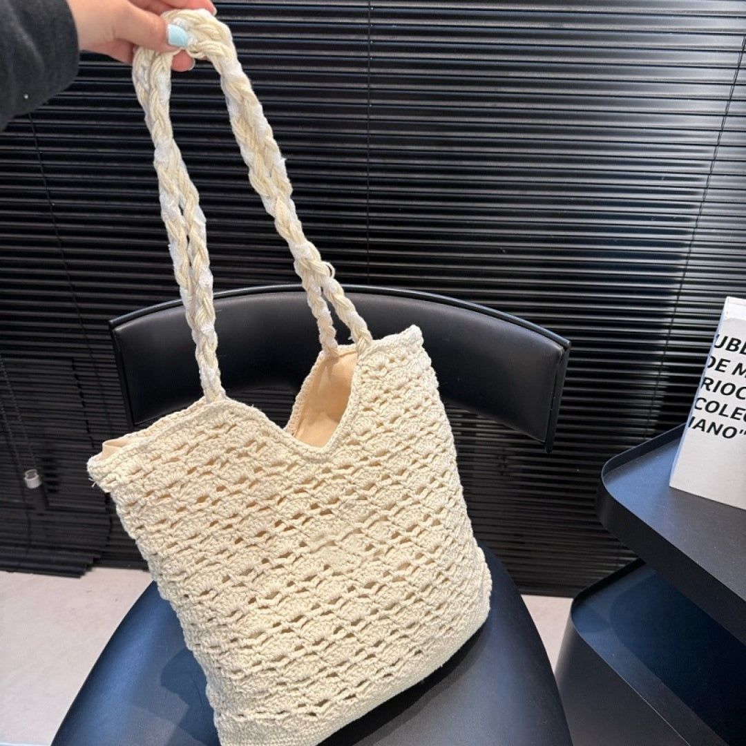 E7146# Straw Bag